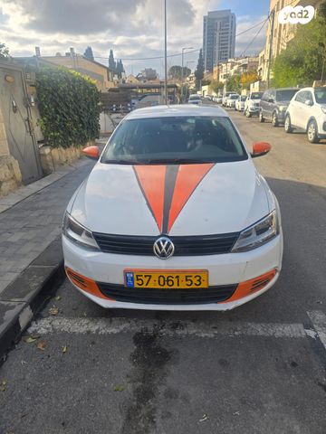 מודעת רכב פולקסווגן ג'טה