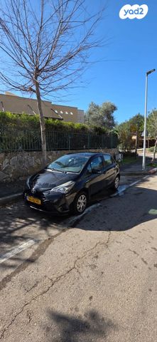 טויוטה יאריס