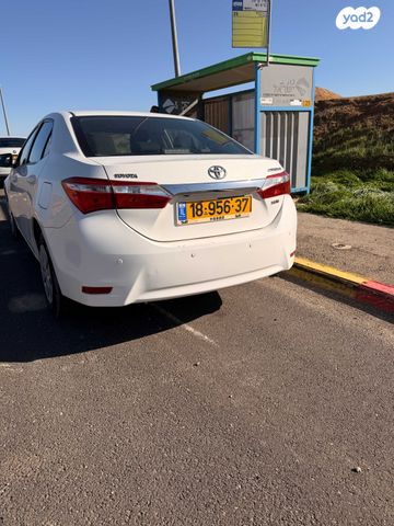 טויוטה קורולה