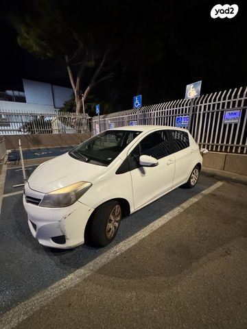 טויוטה יאריס