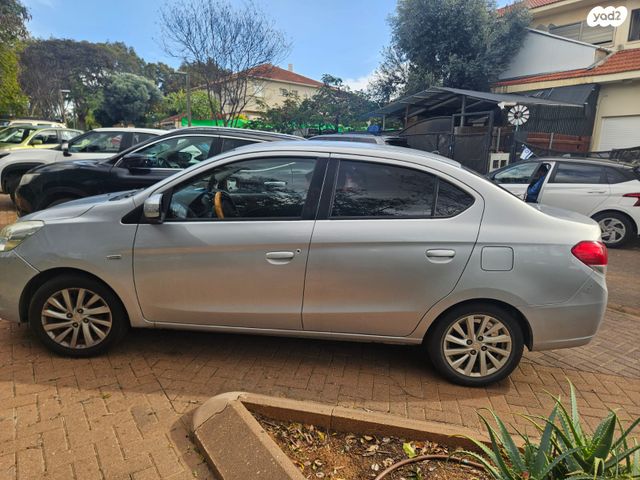 מודעת רכב מיצובישי אטראז'