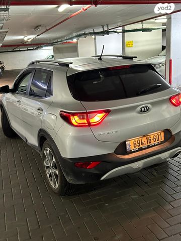 מודעת רכב קיה סטוניק