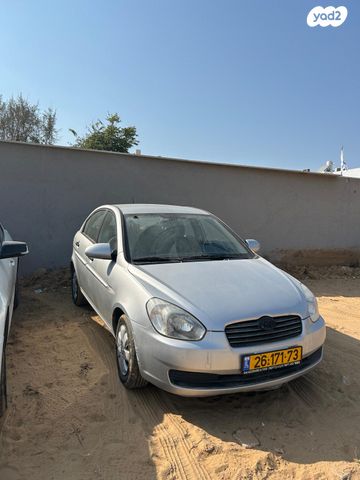 יונדאי אקסנט i25