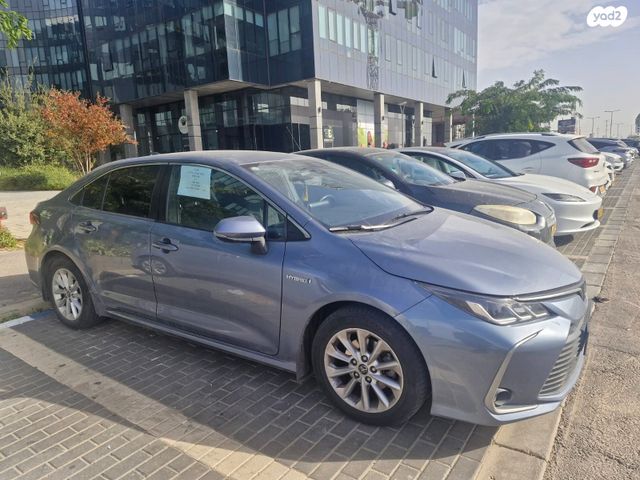 טויוטה קורולה