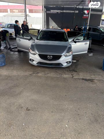 מודעת רכב מאזדה 6