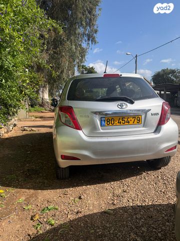 טויוטה יאריס