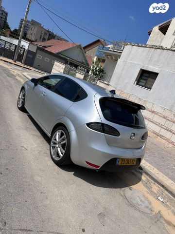 מודעת רכב סיאט לאון
