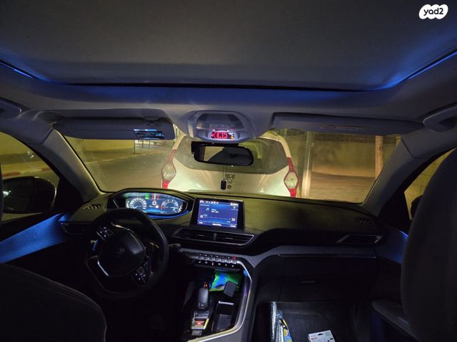 מודעת רכב פיג'ו 5008