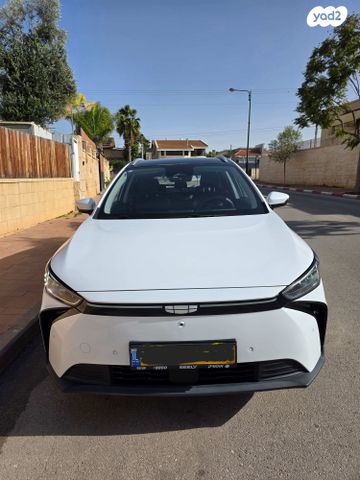 ג׳ילי Geometry C