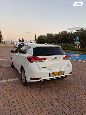 מודעת רכב טויוטה אוריס