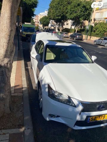 לקסוס GS