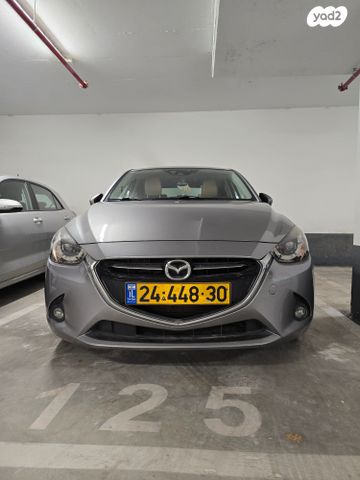 מודעת רכב מאזדה 2