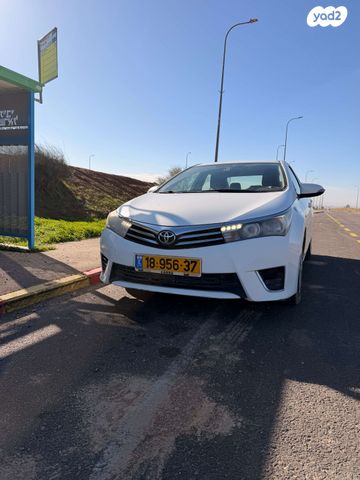 מודעת רכב טויוטה קורולה