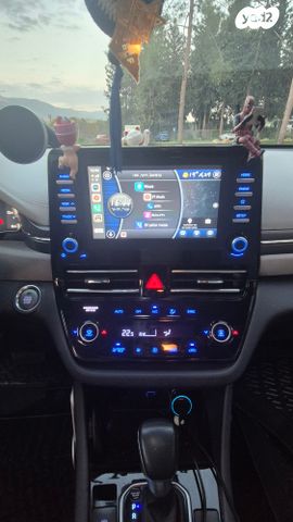 יונדאי איוניק