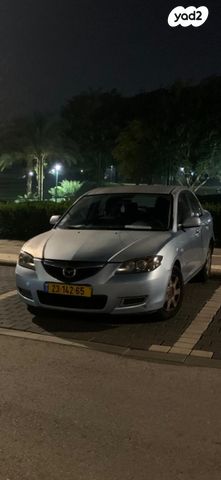מודעת רכב מאזדה 3