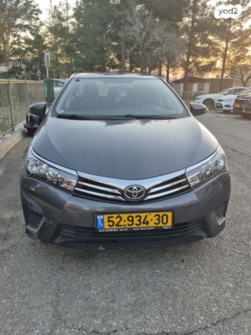 טויוטה קורולה