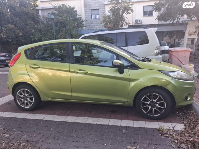 מודעת רכב פורד פיאסטה