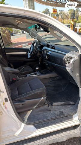 טויוטה היילקס