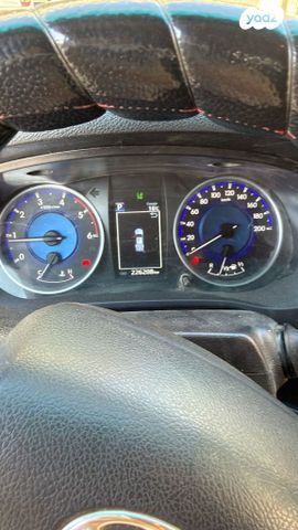 טויוטה היילקס