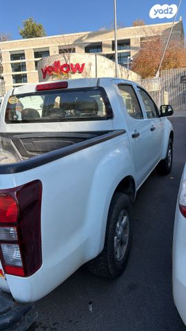 איסוזו די-מקס