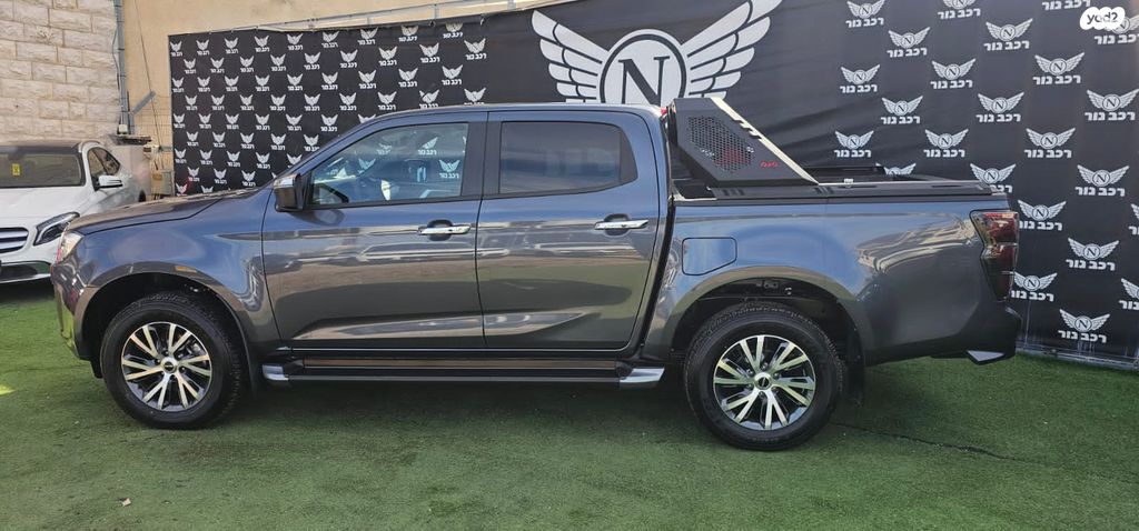 איסוזו די-מקס