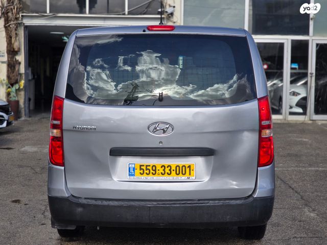 יונדאי H-1 / i800