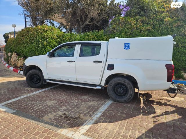 איסוזו די-מקס