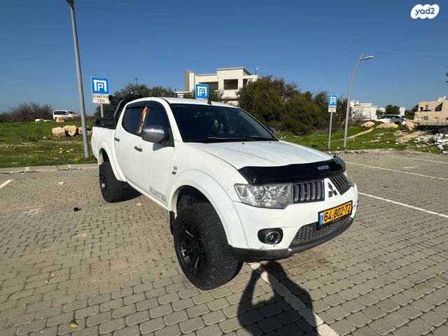 מיצובישי טרייטון / L200