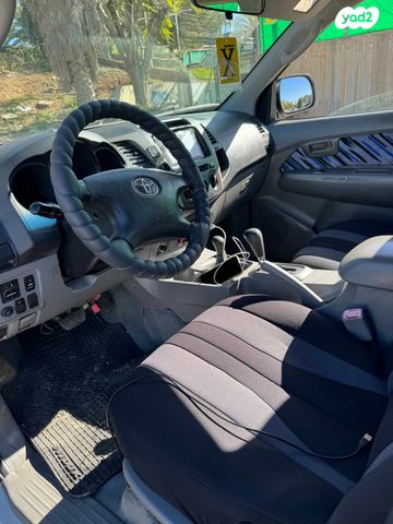 טויוטה היילקס ויגו