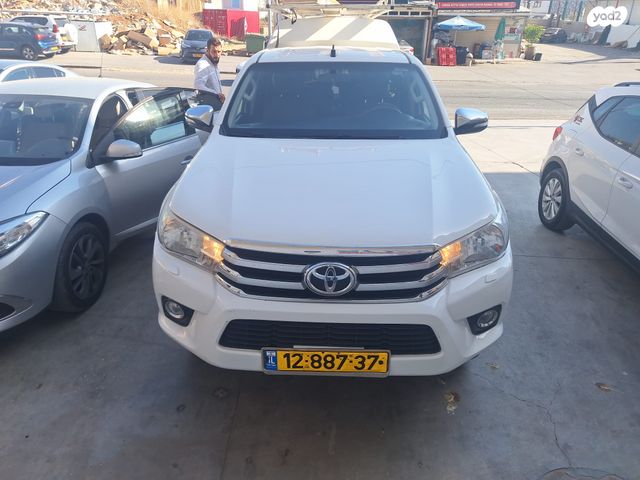 מודעת רכב טויוטה היילקס