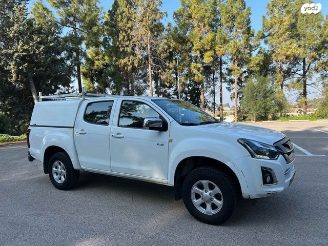 מודעת רכב איסוזו די-מקס