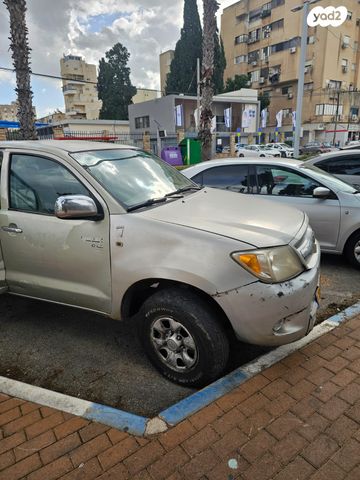 מודעת רכב טויוטה היילקס ויגו