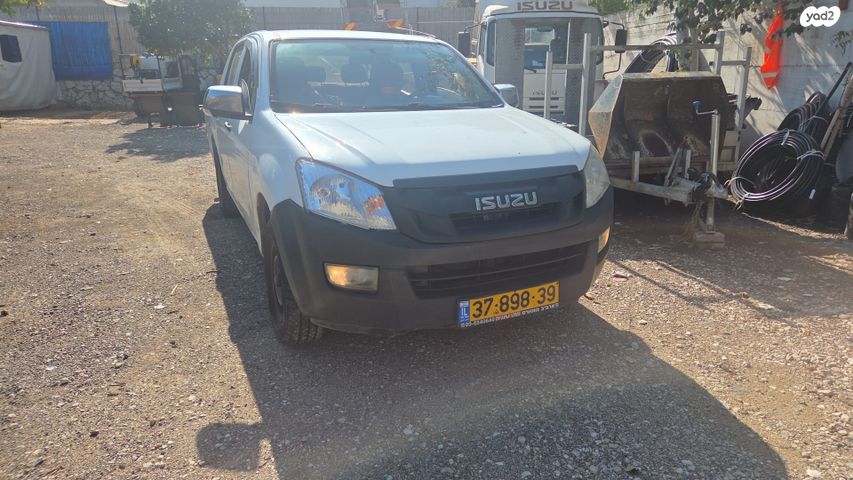 מודעת רכב איסוזו די-מקס