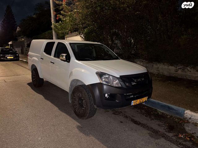 מודעת רכב איסוזו די-מקס