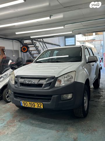 איסוזו די-מקס