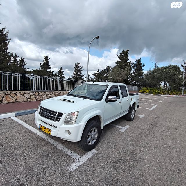 מודעת רכב איסוזו די-מקס