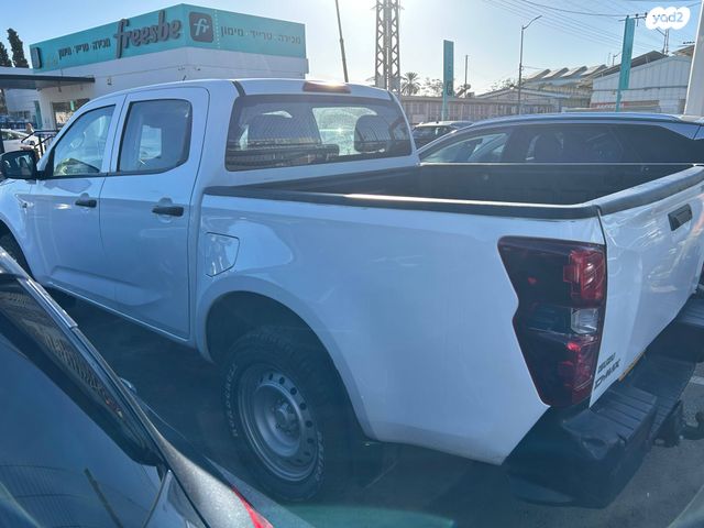 איסוזו די-מקס