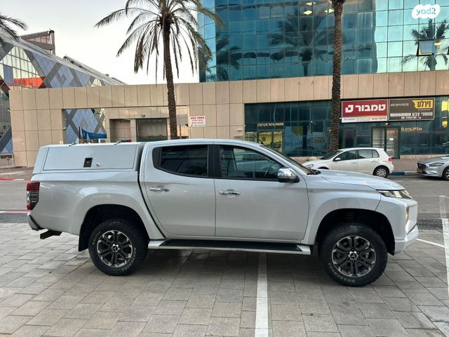 מיצובישי טרייטון / L200