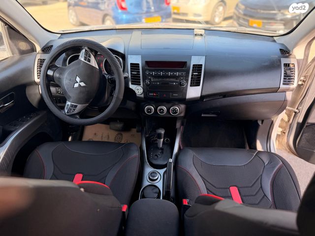 מיצובישי אאוטלנדר