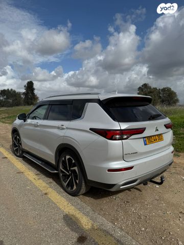 מיצובישי אאוטלנדר