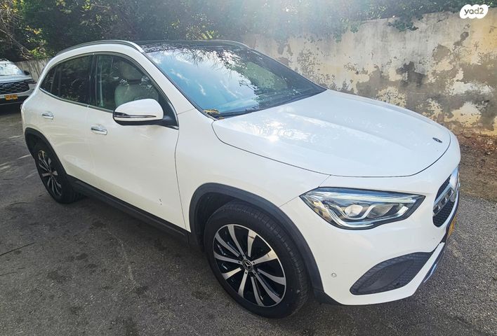 מודעת רכב מרצדס-בנץ GLA