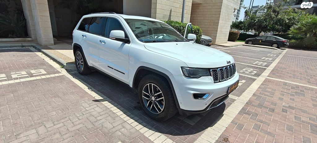 ג'יפ גרנד צ'ירוקי