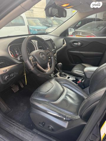 ג'יפ צ'ירוקי