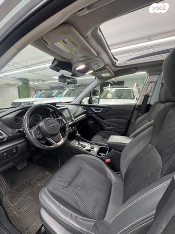 סובארו פורסטר