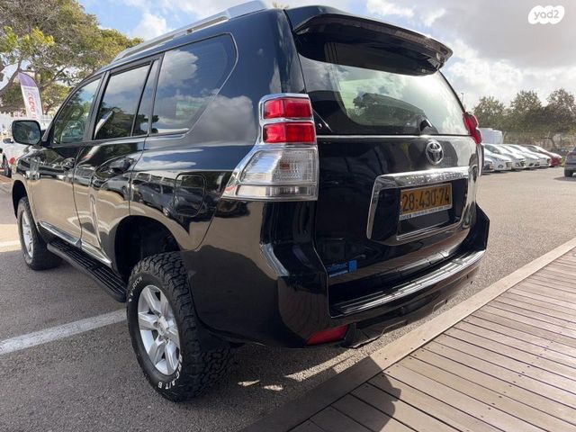 טויוטה לנד קרוזר