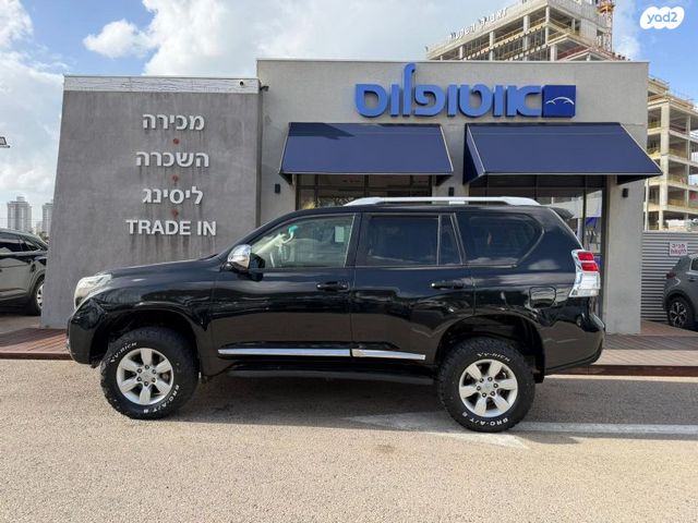 טויוטה לנד קרוזר