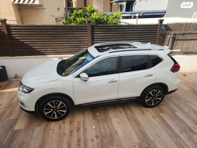 מודעת רכב ניסאן אקס טרייל 1