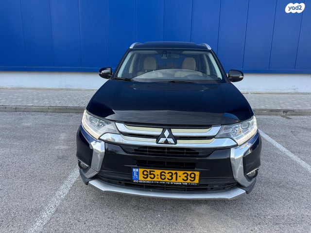 מיצובישי אאוטלנדר