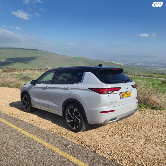 מיצובישי אאוטלנדר