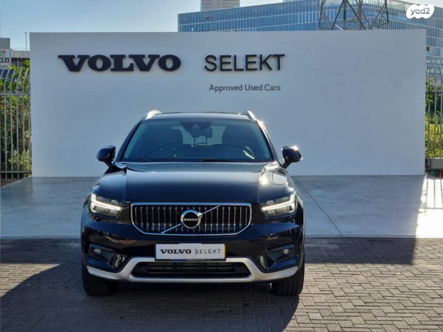 וולוו XC40